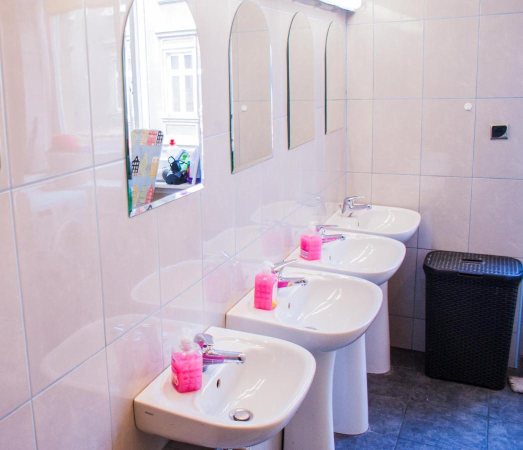 Smocza Jama Hostel Krakov Exteriér fotografie